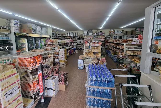 Datar Wholesalers shelves